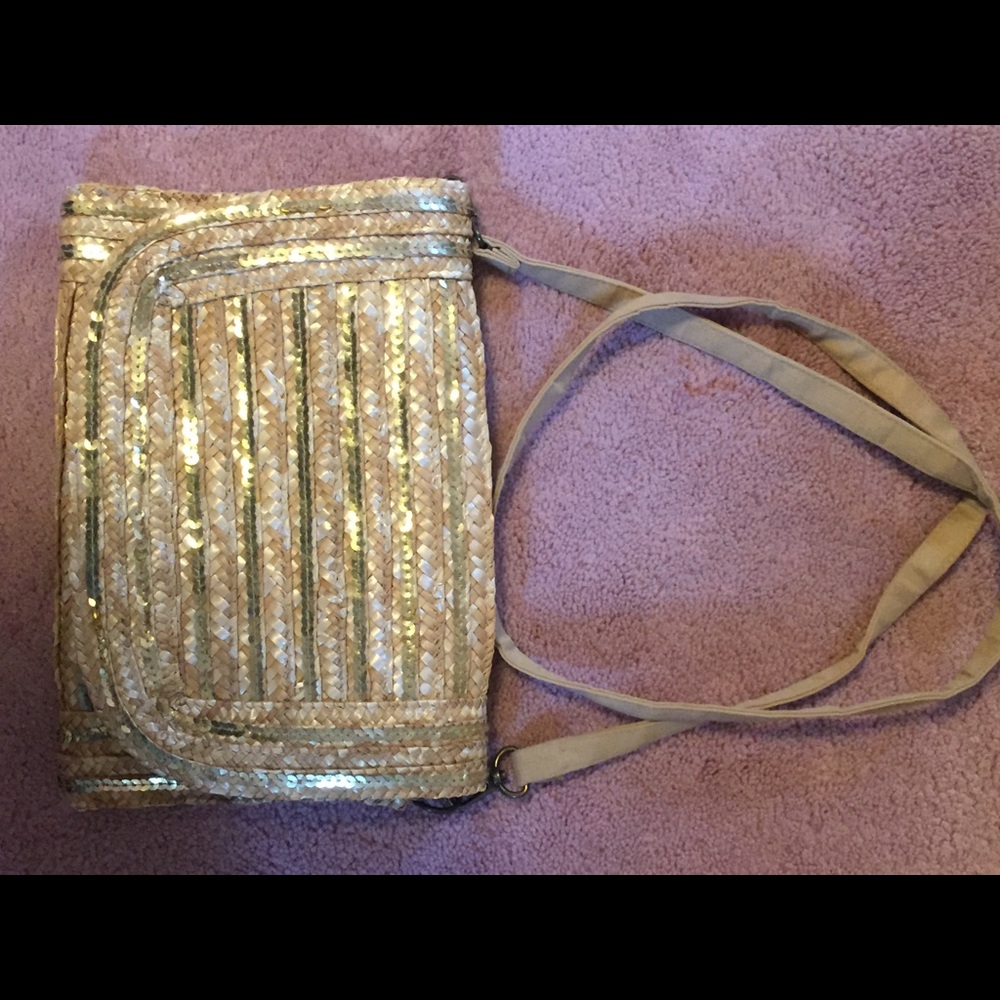 Straw & sequin handbag